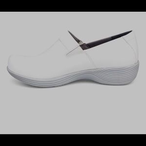 Women’s Work Wonders By Dansko Coral clog sz 37